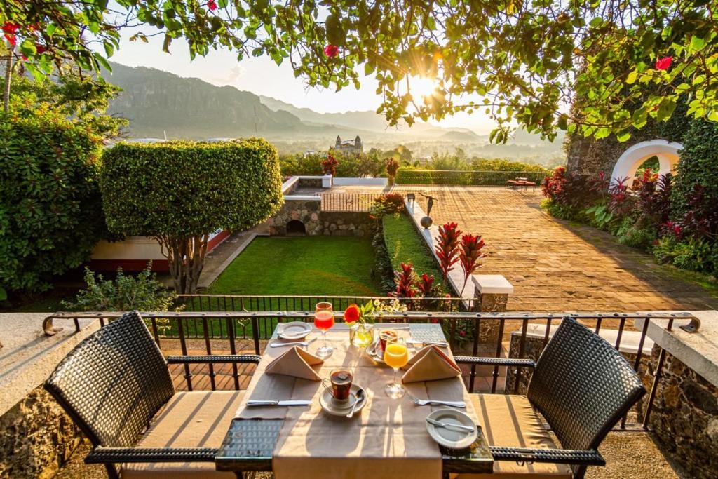 Posada Del Tepozteco - Hotel & Gallery Тепостлан Екстер'єр фото